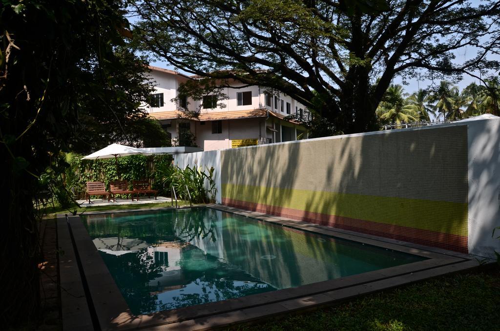 Beach Gate Bungalows - A Cgh Earth Saha Experience Kochi Ruang foto