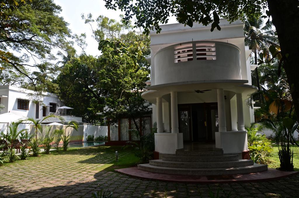 Beach Gate Bungalows - A Cgh Earth Saha Experience Kochi Ruang foto
