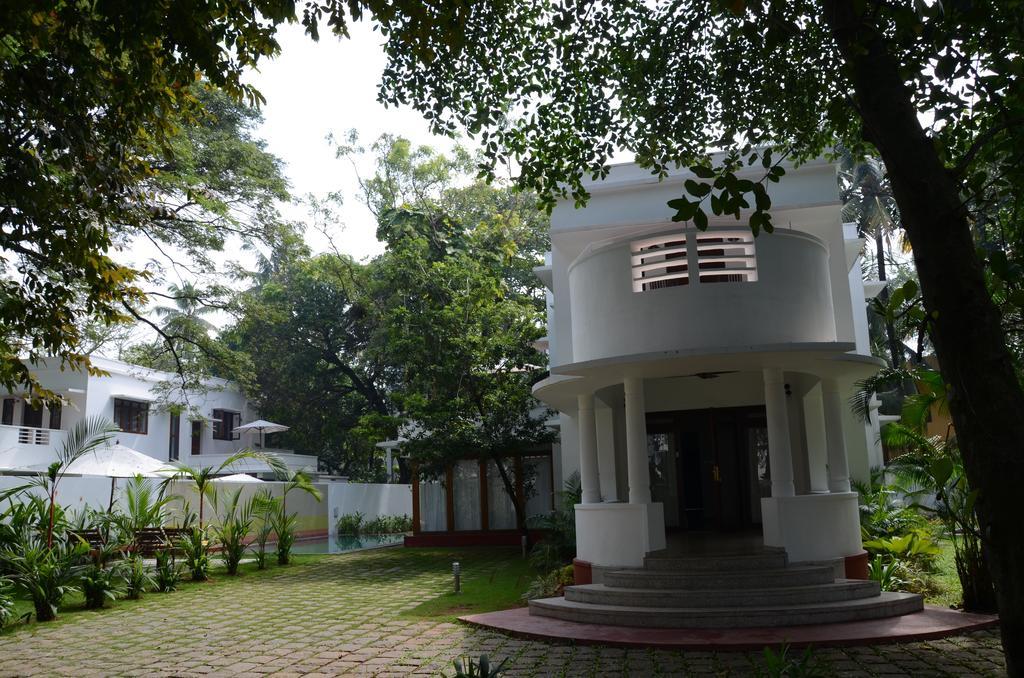 Beach Gate Bungalows - A Cgh Earth Saha Experience Kochi Ruang foto